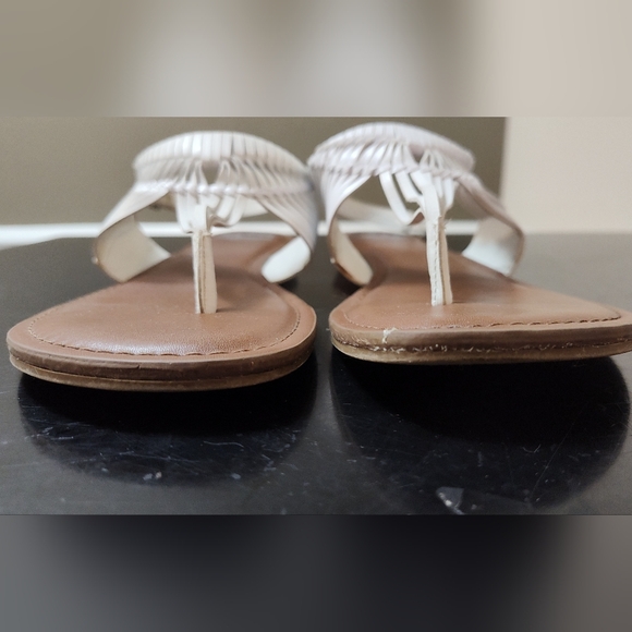 Fergalicious Sadey Flat Sandal Size 9.5 - Picture 2 of 8